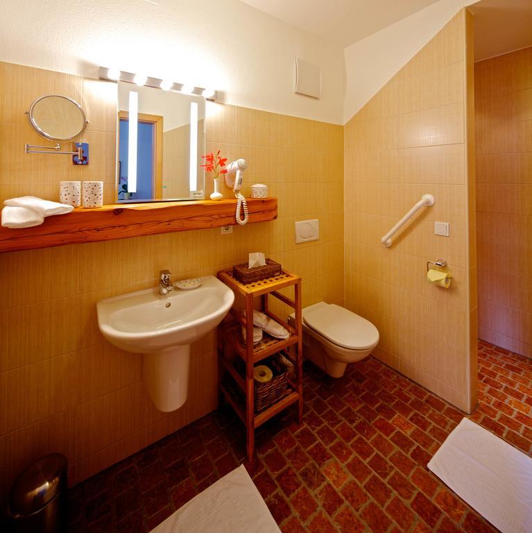 Gastehaus Samira Hotel Purbach am Neusiedlersee Quarto foto
